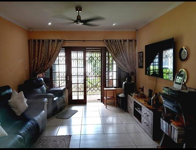 2 BEDROOM APARTMENT FOR SALE IN SCOTTBURGH